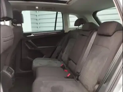 Photo 9 Volkswagen Tiguan  2.0 TDI 150ch Elegance DSG7