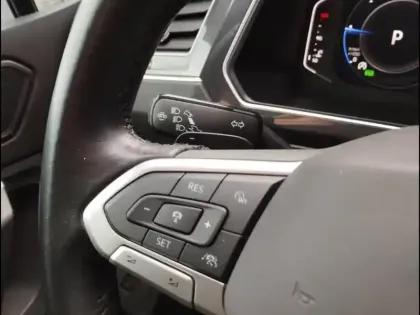 Photo 10 Volkswagen Tiguan  2.0 TDI 150ch Elegance DSG7