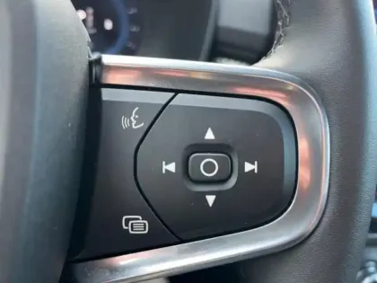 Photo 12 Volvo Xc40  B3 163ch Ultra DCT 7