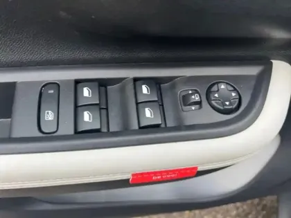 Photo 11 Citroën C3  1.2 Turbo 100ch MAX