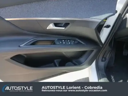 Photo 13 Peugeot 3008  1.2 PureTech 130ch Allure S&S