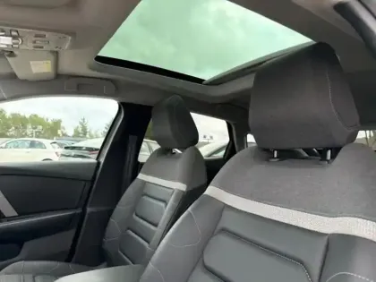 Photo 10 Citroën C4  PureTech 130ch S&S Shine