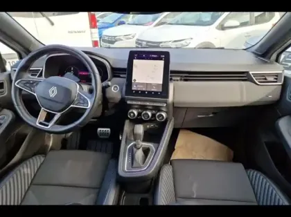 Photo 8 Renault Clio  1.6 E-Tech 145ch full hybrid esprit Alpine - 24