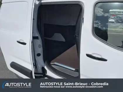 Photo 15 Peugeot Partner  XL 950kg BlueHDi 130ch S&S EAT8 Pack Premium Connect