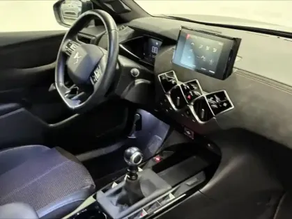 Photo 8 DS DS 3  Crossback PureTech 100ch Performance Line