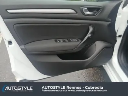 Photo 13 Renault Megane  Estate 1.5 Blue dCi 115ch Evolution EDC