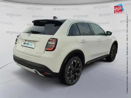 Photo 20 Fiat 600  1.2 Hybrid 100ch La Prima DCT6 Sieges cuir GPS Camera