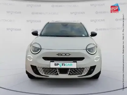 Photo 16 Fiat 600  1.2 Hybrid 100ch La Prima DCT6 Sieges cuir GPS Camera