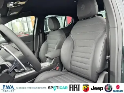 Photo 8 Alfa Romeo Tonale  1.5 Ibrida 175ch Veloce TCT