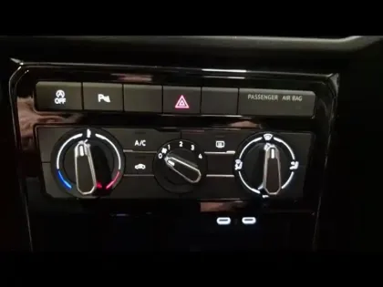 Photo 11 Volkswagen T-cross  1.0 TSI 116ch VW Edition DSG7