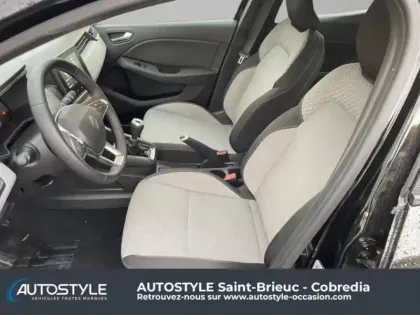 Photo 12 Renault Clio  1.5 dCi 100ch Evolution - 25