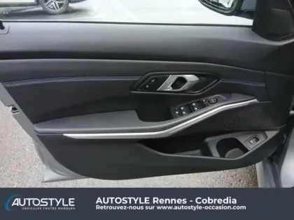 Photo 13 BMW Serie 3 Série 3 Touring 318dA 150ch M Sport