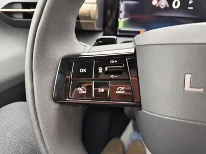 Photo 12 Lancia Ypsilon  1.2 Ibrida 100ch LX eDCT6