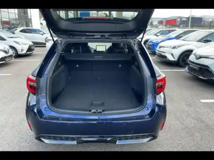 Photo 8 Toyota Corolla  Touring Spt 1.8 140ch GR Sport