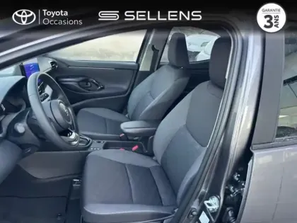 Photo 10 Toyota Yaris  116h Design 5p MY25