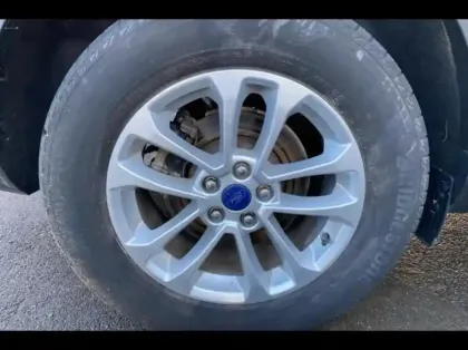 Photo 12 Ford Kuga  2.5 Duratec 190ch FHEV E85 Titanium BVA