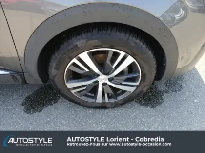 Photo 8 Peugeot 3008  1.5 BlueHDi 130ch S&S GT Line