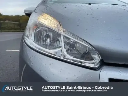 Photo 10 Peugeot 208  1.2 PureTech 68ch E6.c Like 5p