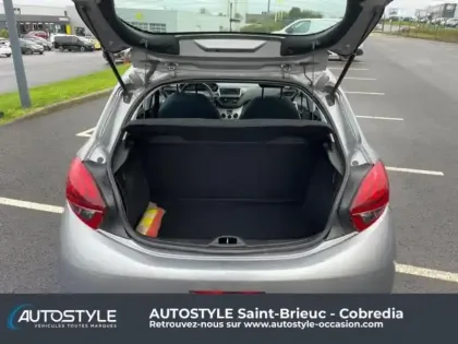 Photo 5 Peugeot 208  1.2 PureTech 68ch E6.c Like 5p