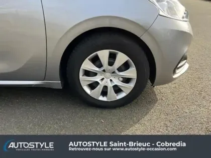 Photo 23 Peugeot 208  1.2 PureTech 68ch E6.c Like 5p