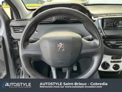 Photo 29 Peugeot 208  1.2 PureTech 68ch E6.c Like 5p