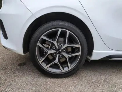 Photo 11 Kia Ceed  1.4 T-GDI 140ch GT Line Premium DCT7 MY20