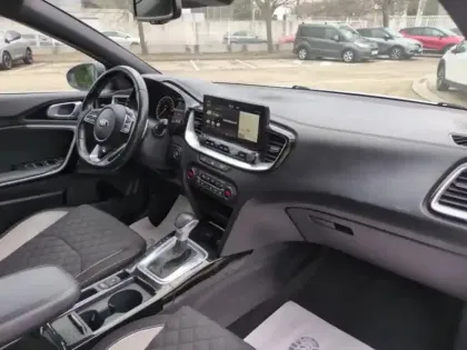 Photo 13 Kia Ceed  1.4 T-GDI 140ch GT Line Premium DCT7 MY20