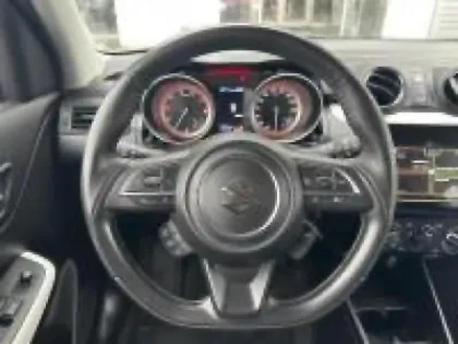 Photo 13 Suzuki Swift  1.2 Dualjet Hybrid 83ch Privilège