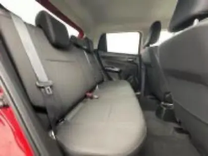 Photo 11 Suzuki Swift  1.2 Dualjet Hybrid 83ch Privilège