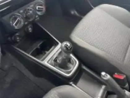 Photo 14 Suzuki Swift  1.2 Dualjet Hybrid 83ch Privilège