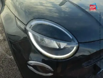 Photo 12 Fiat 600  1.2 Hybrid 100ch La Prima DCT6 Sieges cuir GPS Camera