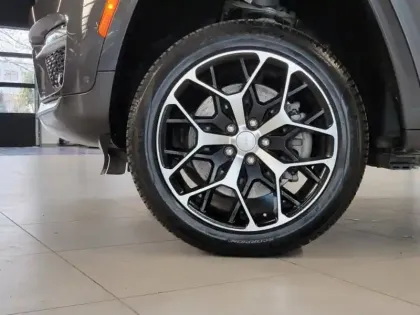 Photo 9 Jeep Grand Cherokee  2.0 T 380ch 4xe Summit Reserve Quadra-Trac II BVA8