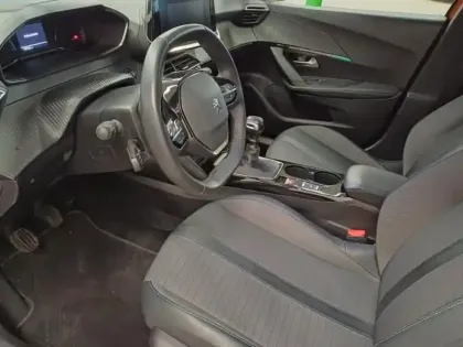 Photo 12 Peugeot 2008  1.2 PureTech 130ch S&S Allure