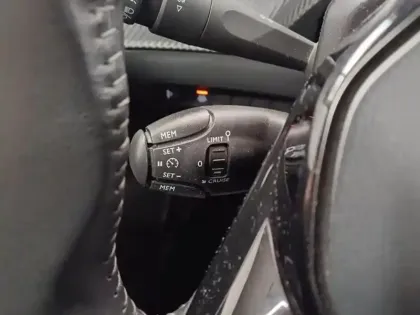 Photo 14 Peugeot 2008  1.2 PureTech 130ch S&S Allure