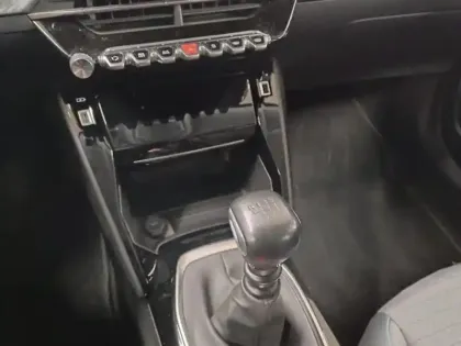 Photo 11 Peugeot 2008  1.2 PureTech 130ch S&S Allure