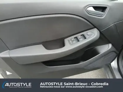 Photo 13 Renault Clio  1.5 dCi 100ch Evolution - 25