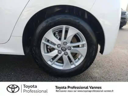 Photo 12 Toyota Yaris  Affaires 116h Dynamic Business Affaires MC24