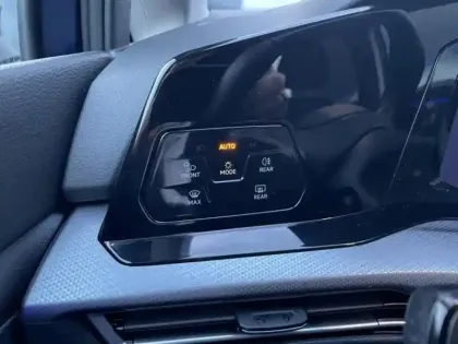 Photo 14 Volkswagen Golf  1.0 TSI OPF 110ch Active