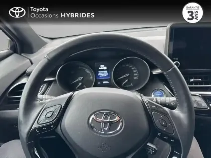 Photo 12 Toyota C-HR  2.0 Hybride 184ch Design Ultimate E-CVT