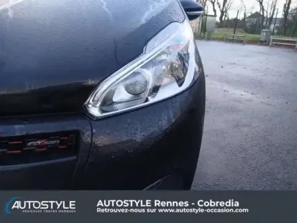 Photo 10 Peugeot 208  1.6 BlueHDi 100ch GT Line 5p