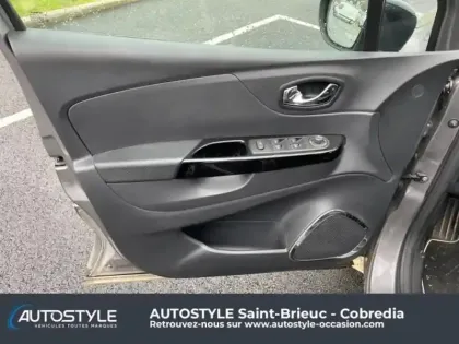 Photo 13 Renault Captur  1.5 dCi 90ch Stop&Start energy Intens EDC Euro6 2016