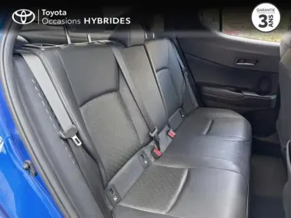 Photo 6 Toyota C-HR  122h Graphic 2WD E-CVT RC18