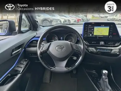 Photo 8 Toyota C-HR  122h Graphic 2WD E-CVT RC18