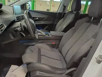 Photo 8 Peugeot 3008  1.2 PureTech 130ch Allure S&S EAT6