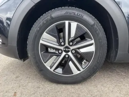 Photo 8 Kia Niro  1.6 GDi 105ch ISG + Plug-In 60.5ch Lounge DCT6 MY22