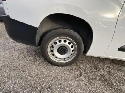 Photo 10 Citroën Berlingo  Van XL 950kg BlueHDi 100ch S&S CLUB