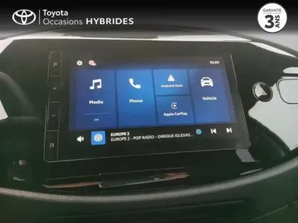 Photo 14 Toyota Aygo  X 116h Graphic