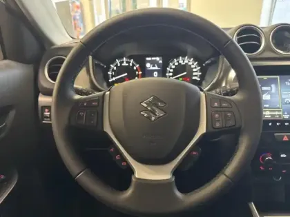 Photo 14 Suzuki Vitara  1.4 Boosterjet Hybrid 110ch Style Auto Allgrip MY25