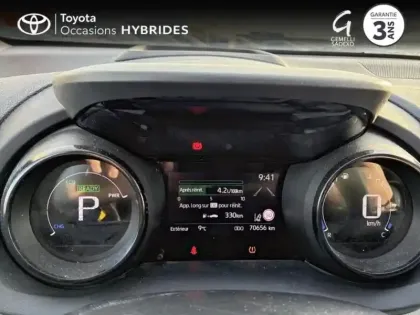 Photo 13 Toyota Yaris  116h Iconic 5p
