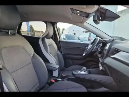 Photo 9 Renault Captur  1.6 E-Tech hybride rechargeable 160ch Intens -21